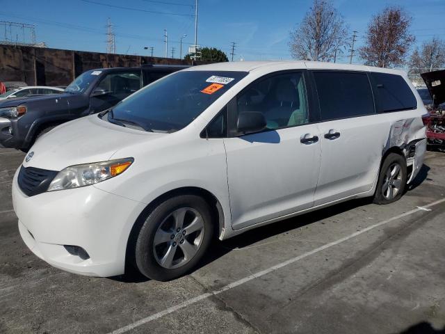 2016 Toyota Sienna 