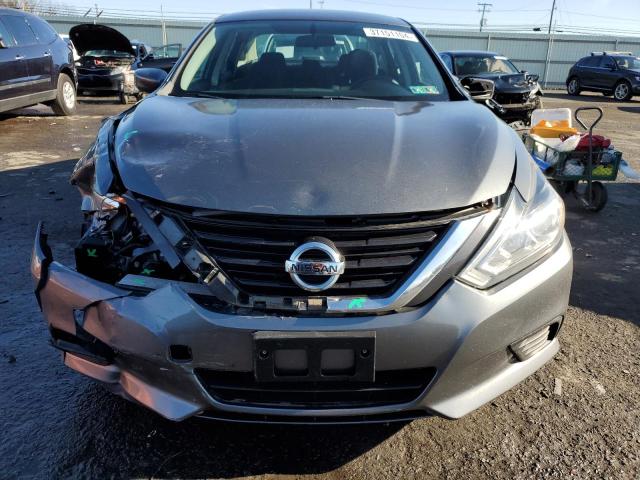 2017 Nissan Altima - Image 5