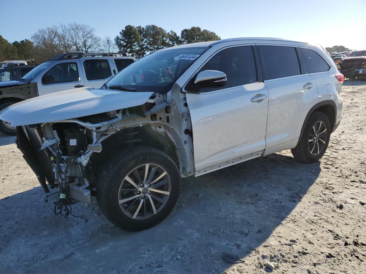 5TDKZRFH9JS237794 TOYOTA HIGHLANDER 2018