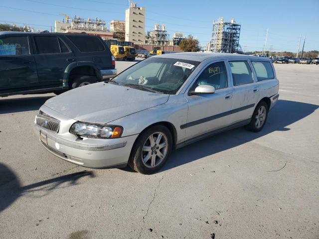 VOLVO V70 FWD