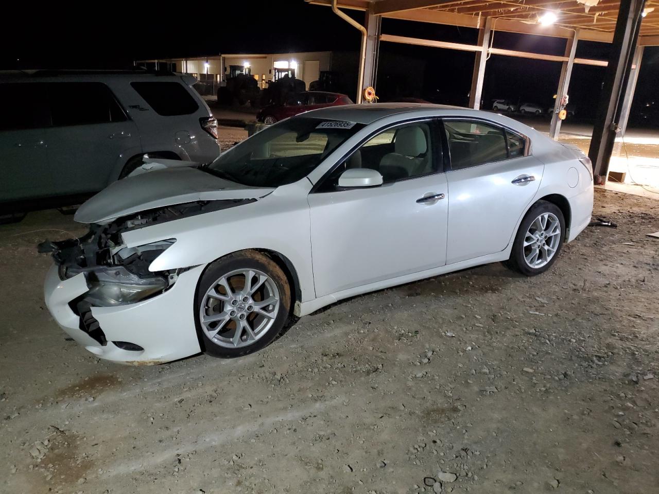  Salvage Nissan Maxima