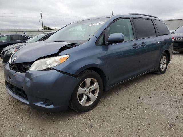 TOYOTA SIENNA LE 2014 blue  gas 5TDKK3DC5ES466505 photo #1