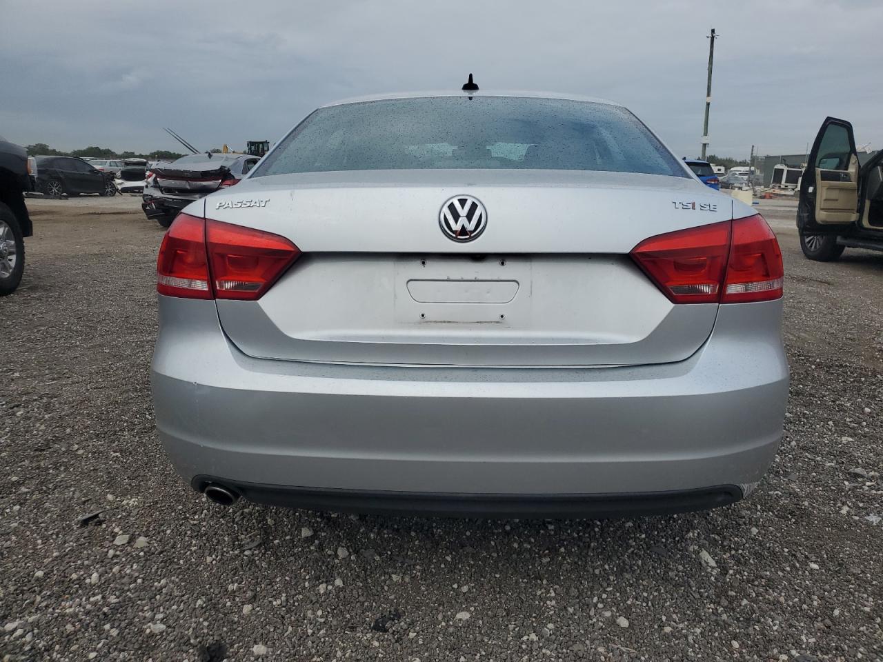 Lot #3076428365 2014 VOLKSWAGEN PASSAT SE