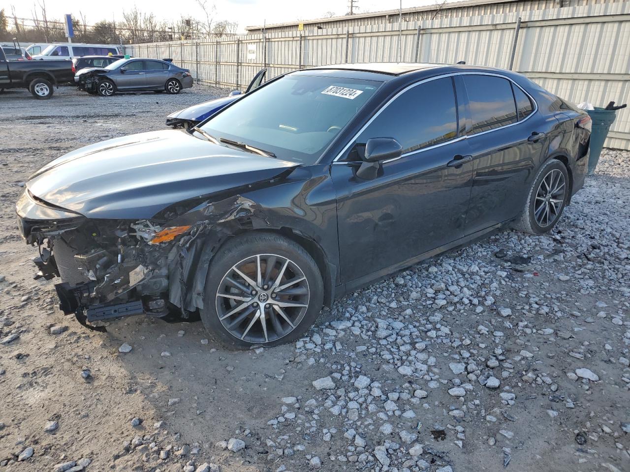 TOYOTA CAMRY XLE