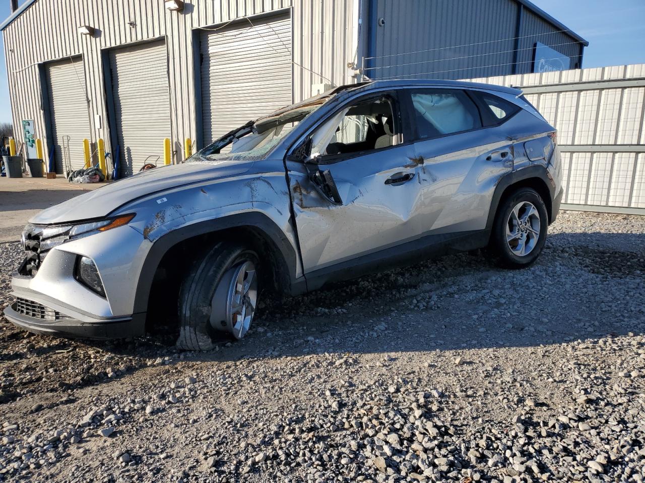  Salvage Hyundai TUCSON