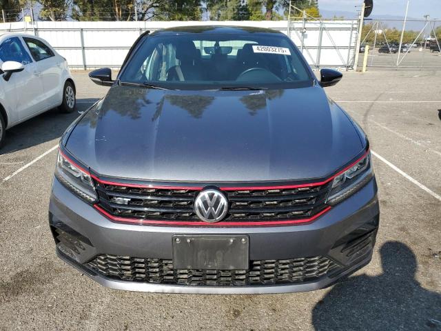2018 VOLKSWAGEN PASSAT GT 1VWJM7A37JC040258