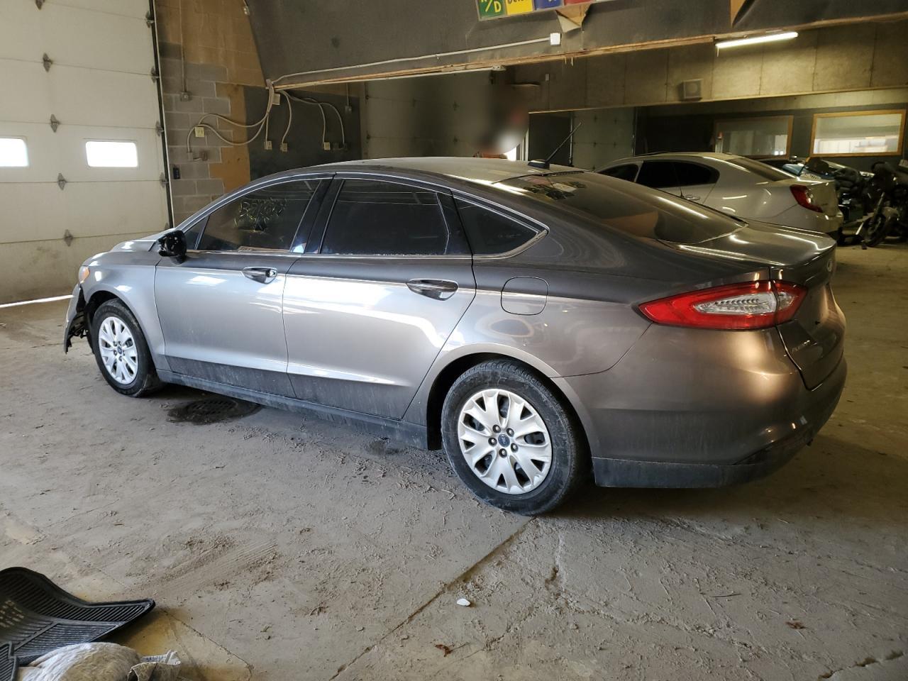 FORD FUSION S