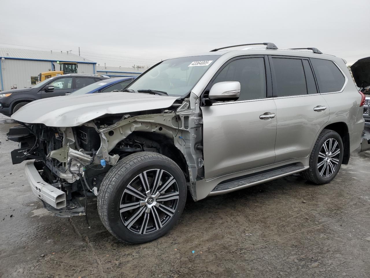  Salvage Lexus Lx570