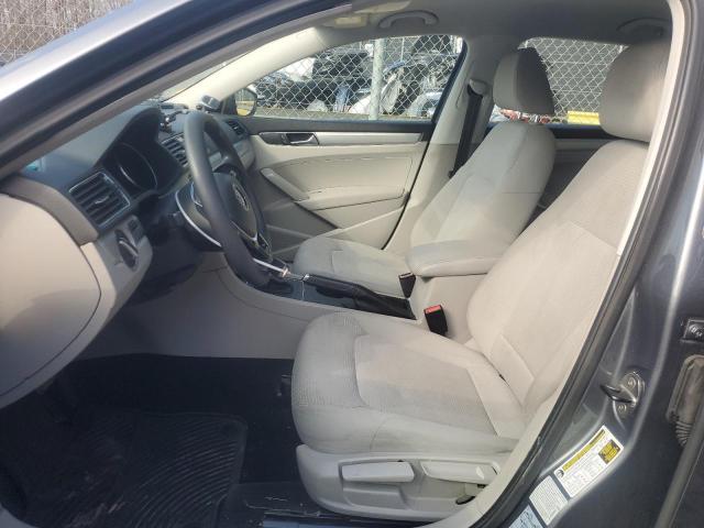 2017 VOLKSWAGEN PASSAT S - 1VWAT7A3XHC033558
