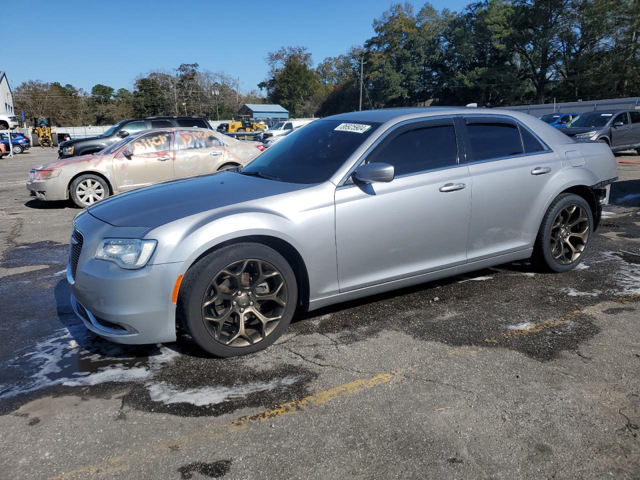  Salvage Chrysler 300