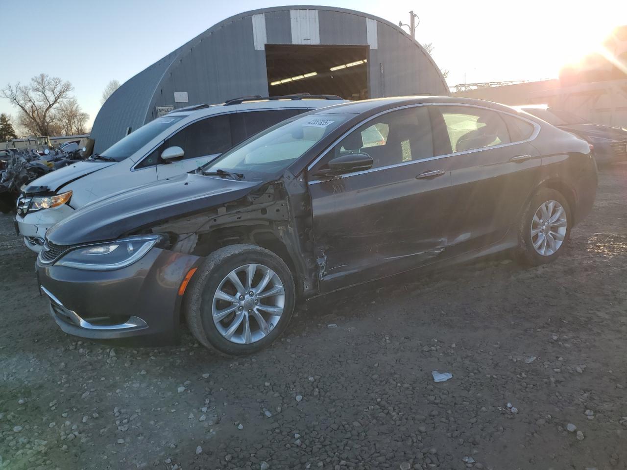  Salvage Chrysler 200