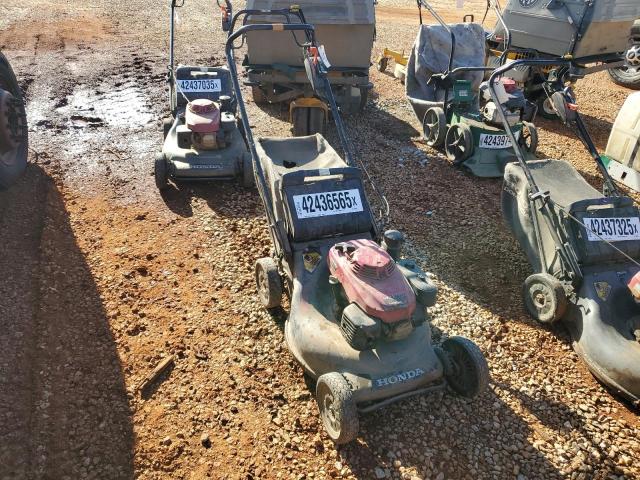 HONDA 21' MOWER 2011 red   HRC216HXA photo #1