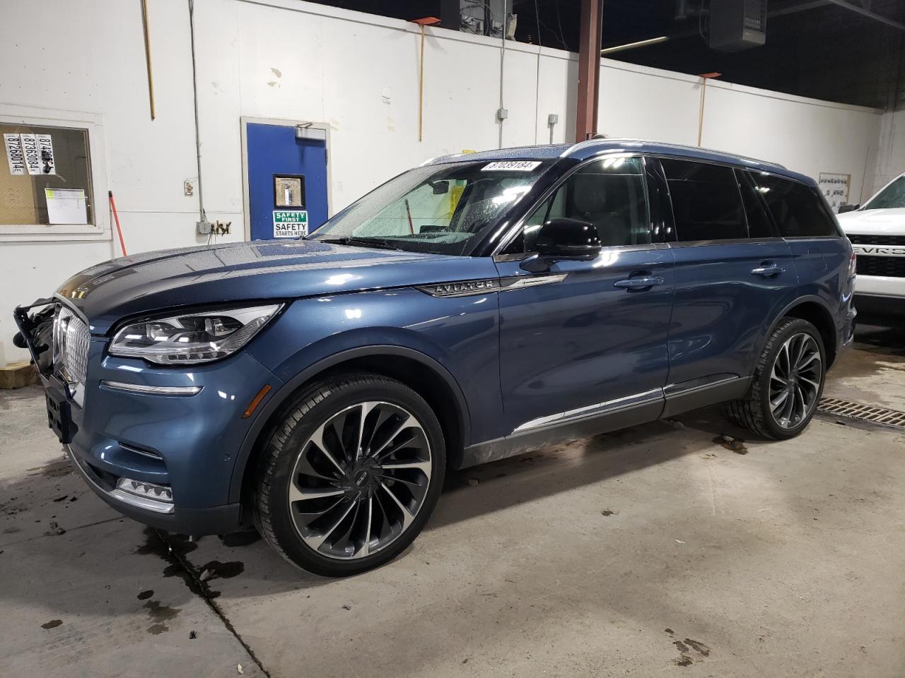  Salvage Lincoln Aviator