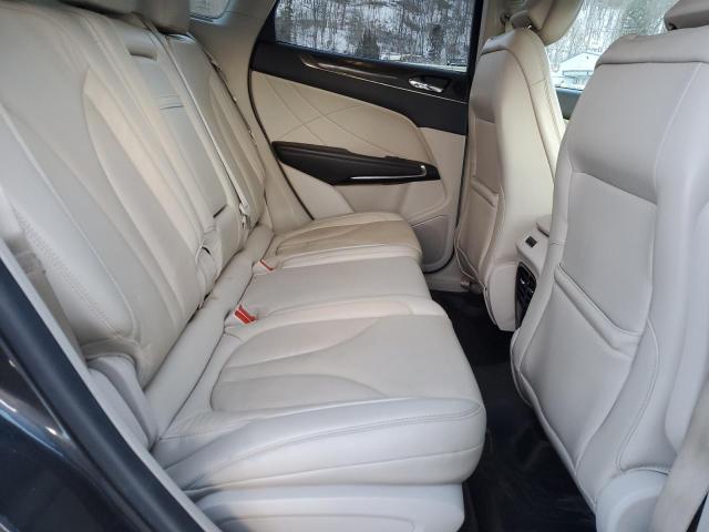 2017 LINCOLN MKC RESERV 5LMCJ3D92HUL70092