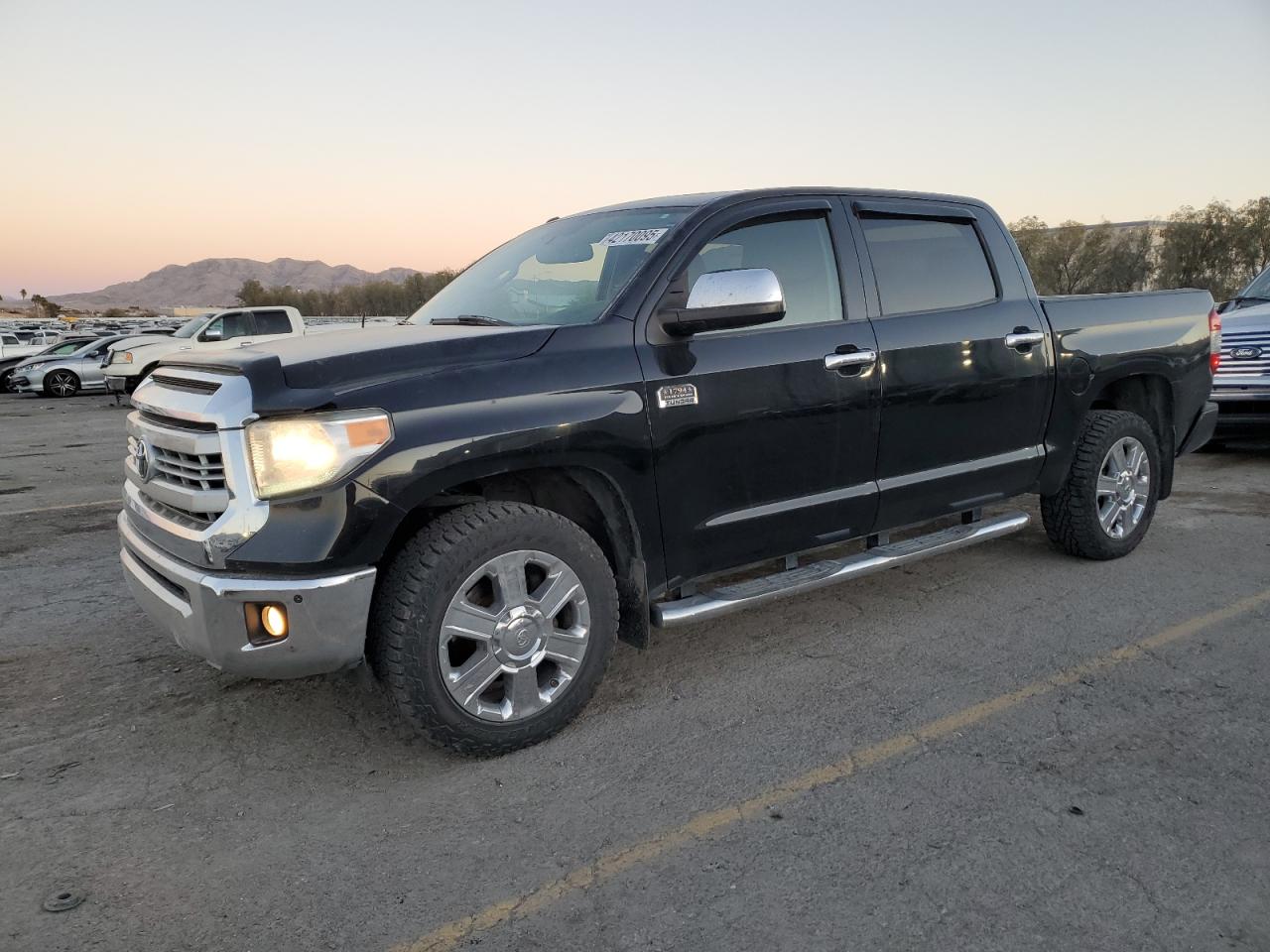 TOYOTA TUNDRA CREWMAX PLATINUM