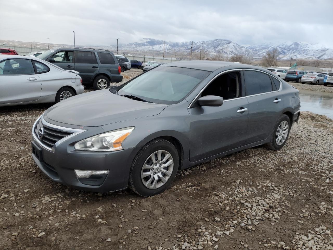  Salvage Nissan Altima