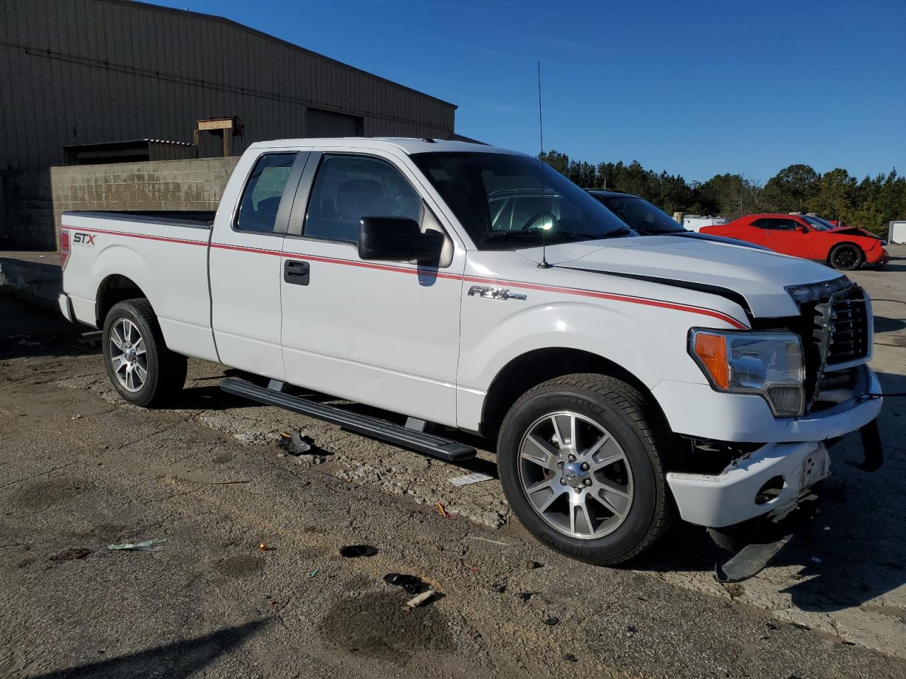 FORD F-150 SUPER CAB