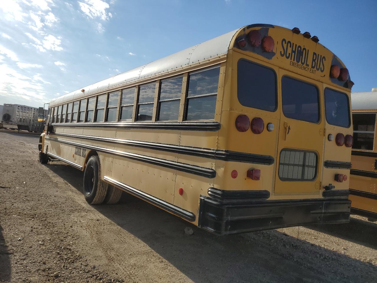 Lot #3056327408 1997 FORD BUS CHASSI