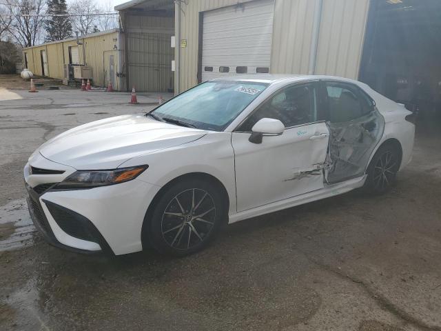 Vin: 4t1g11ak8pu826157, lot: 42354545, toyota camry se night shade 2023 img_1