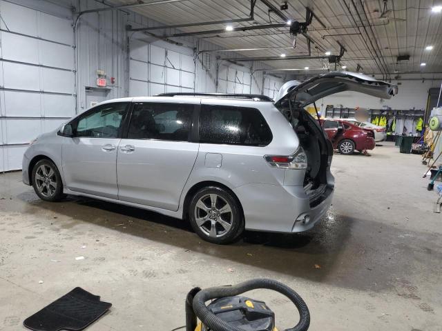 2018 TOYOTA SIENNA SE 5TDXZ3DC0JS920879