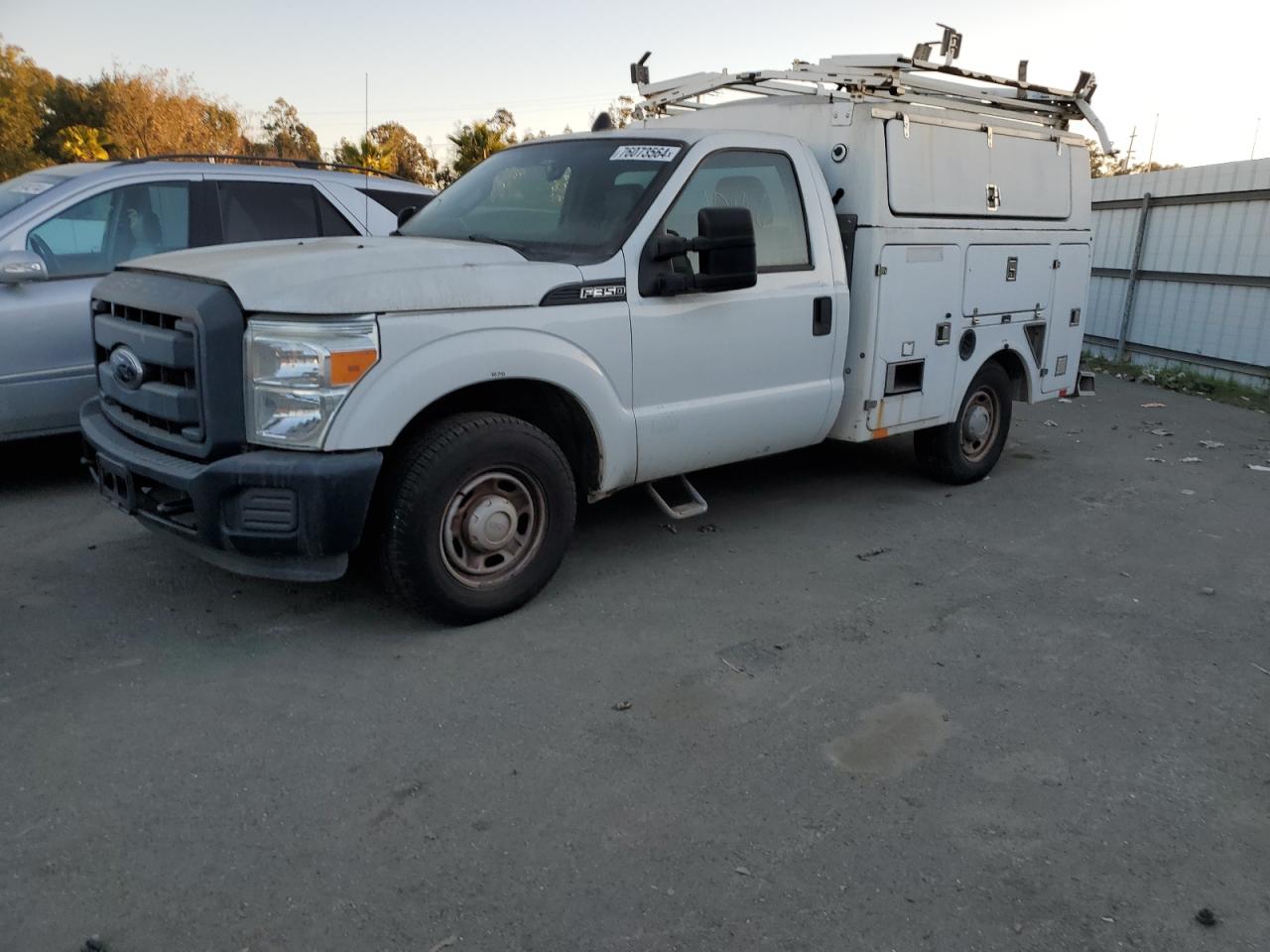 FORD F-350 SUPER DUTY