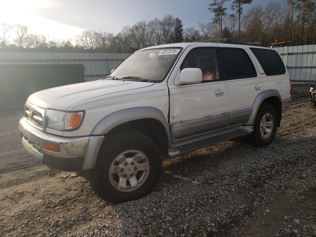  Salvage Toyota 4Runner