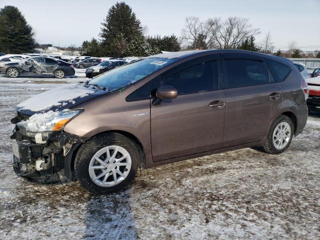 TOYOTA PRIUS V