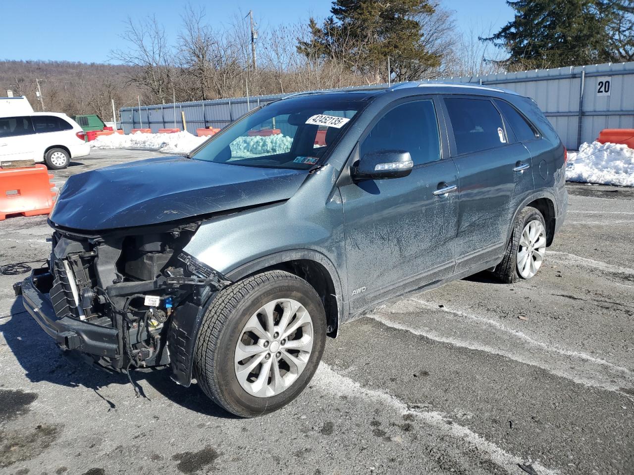  Salvage Kia Sorento