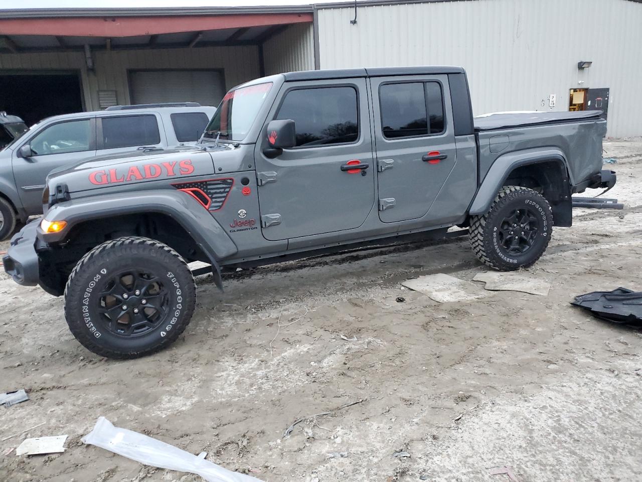  Salvage Jeep Gladiator