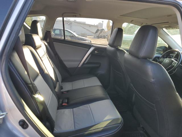 2018 TOYOTA RAV4 HV LE JTMRJREV5JD213498