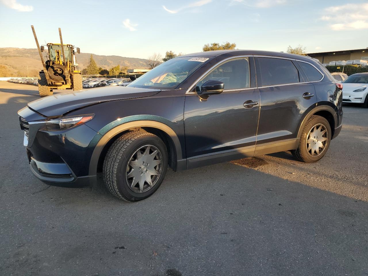  Salvage Mazda Cx