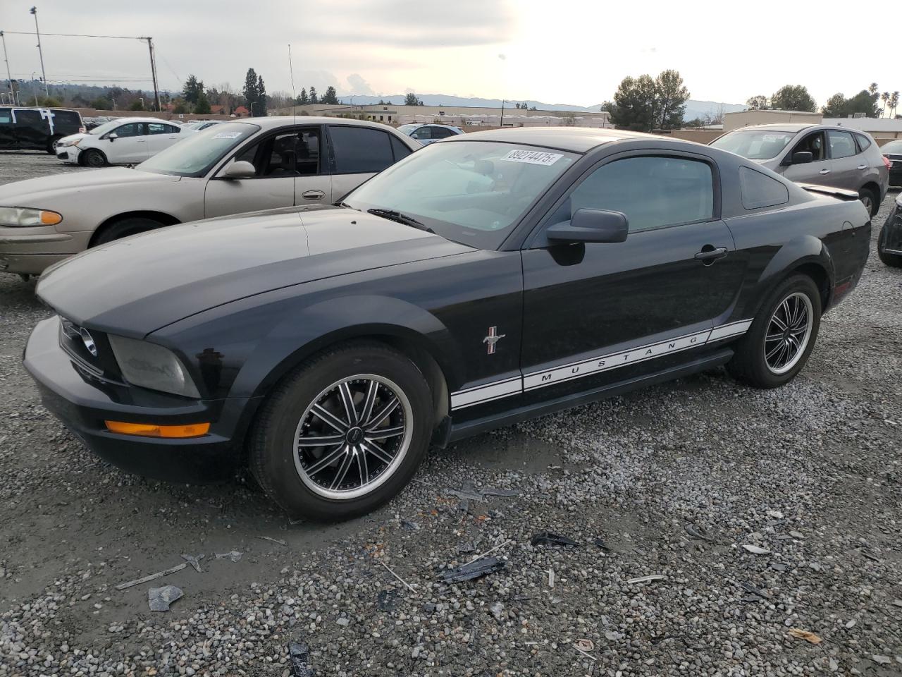  Salvage Ford Mustang