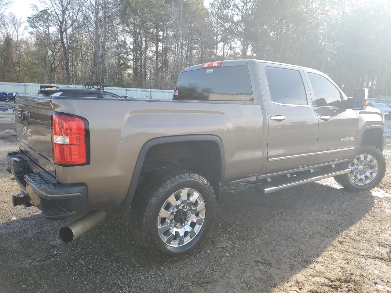 GMC SIERRA K2500 SLT