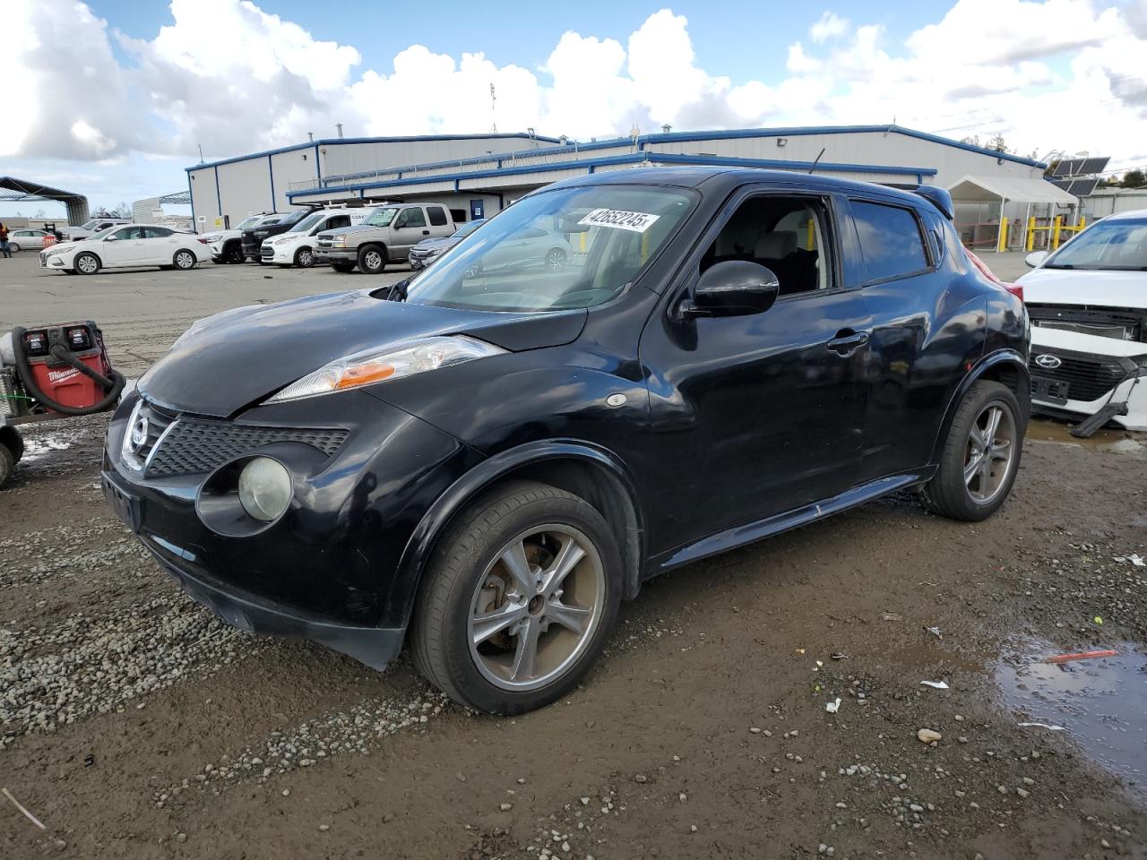  Salvage Nissan JUKE