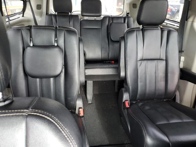 2015 CHRYSLER TOWN & COU - 2C4RC1BG9FR521649