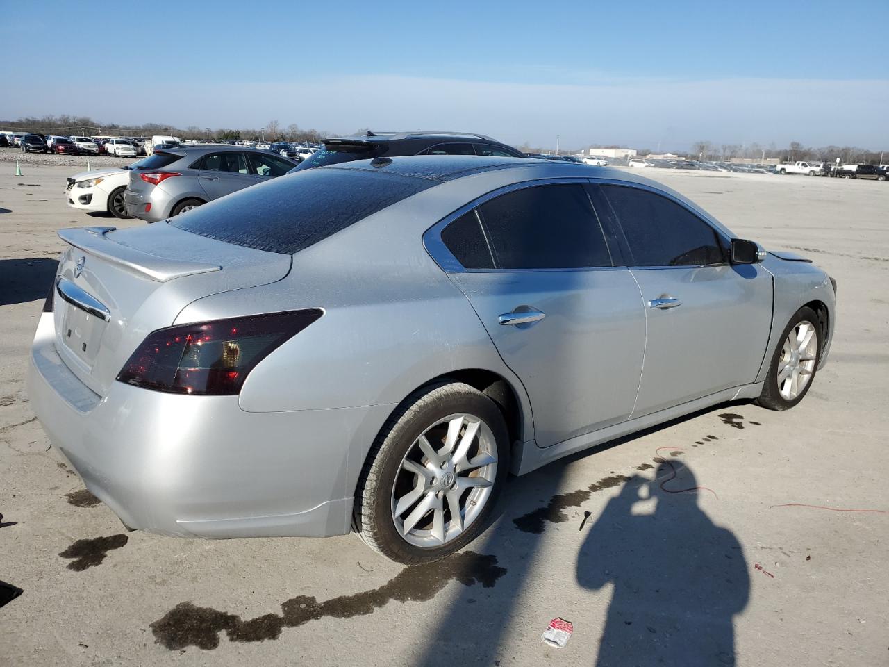 NISSAN MAXIMA S