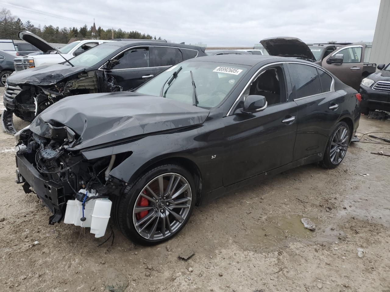 INFINITI Q50 RED SPORT 400