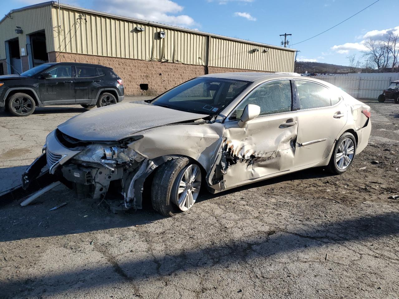  Salvage Lexus Es