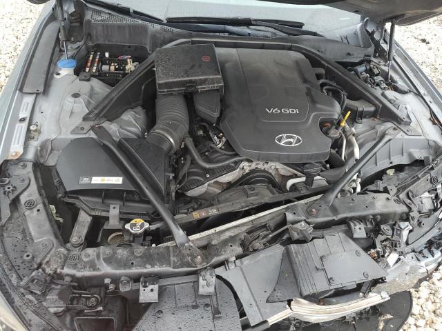 2015 HYUNDAI GENESIS 3. KMHGN4JE9FU060924
