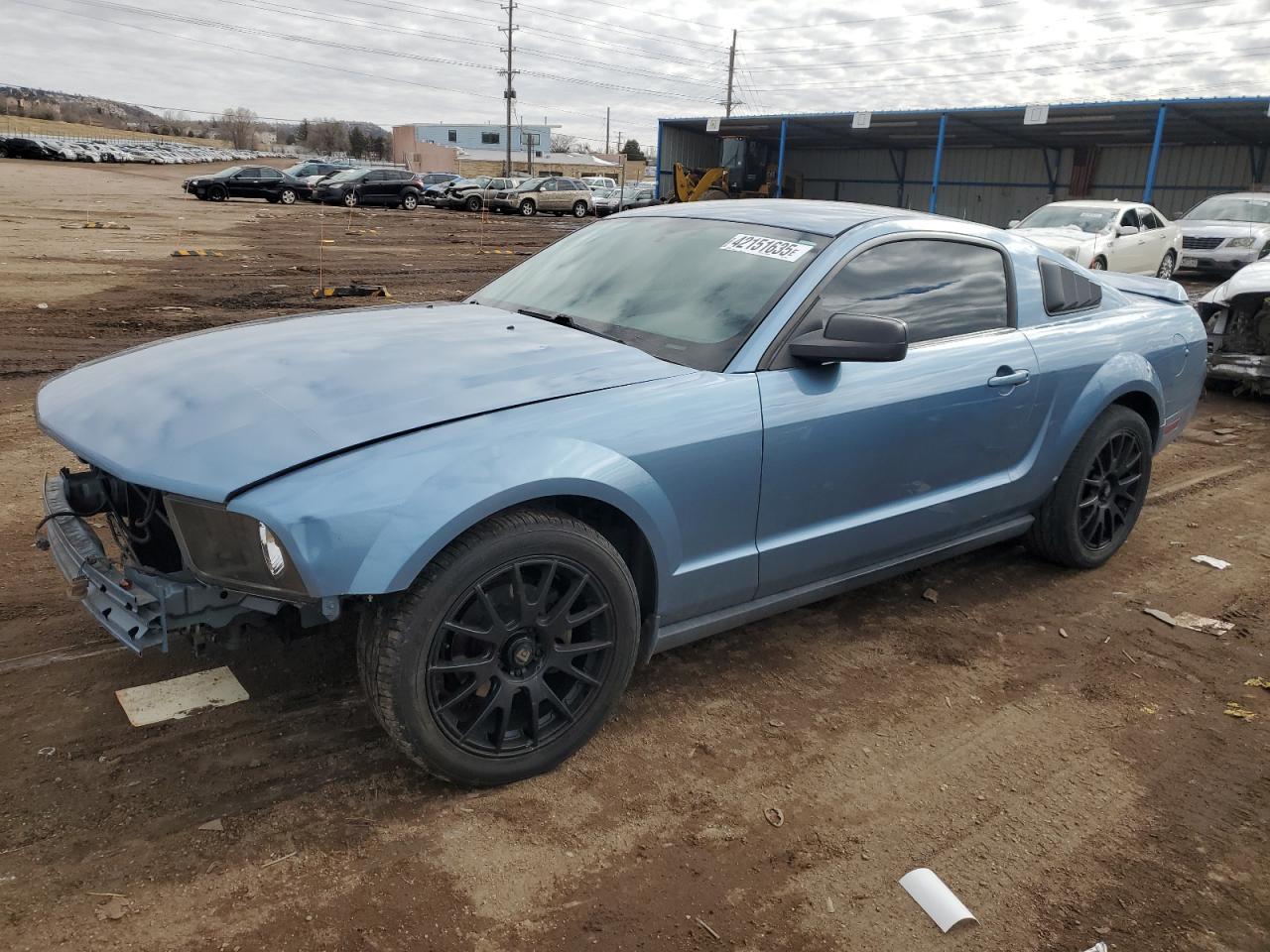  Salvage Ford Mustang