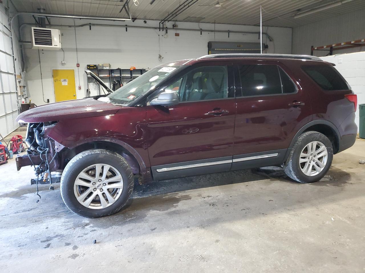 FORD EXPLORER XLT