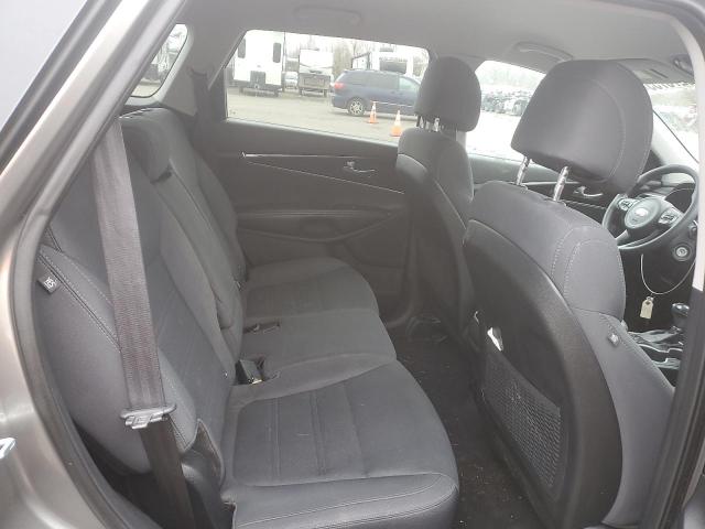 2017 KIA SORENTO LX - 5XYPG4A31HG200787