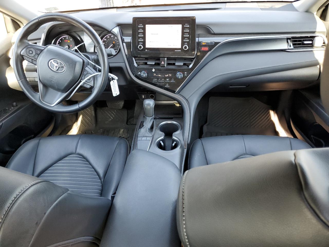 TOYOTA CAMRY SE NIGHT SHADE