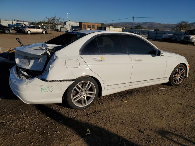 MERCEDES-BENZ C 250 2013 white  gas WDDGF4HB1DR245486 photo #4