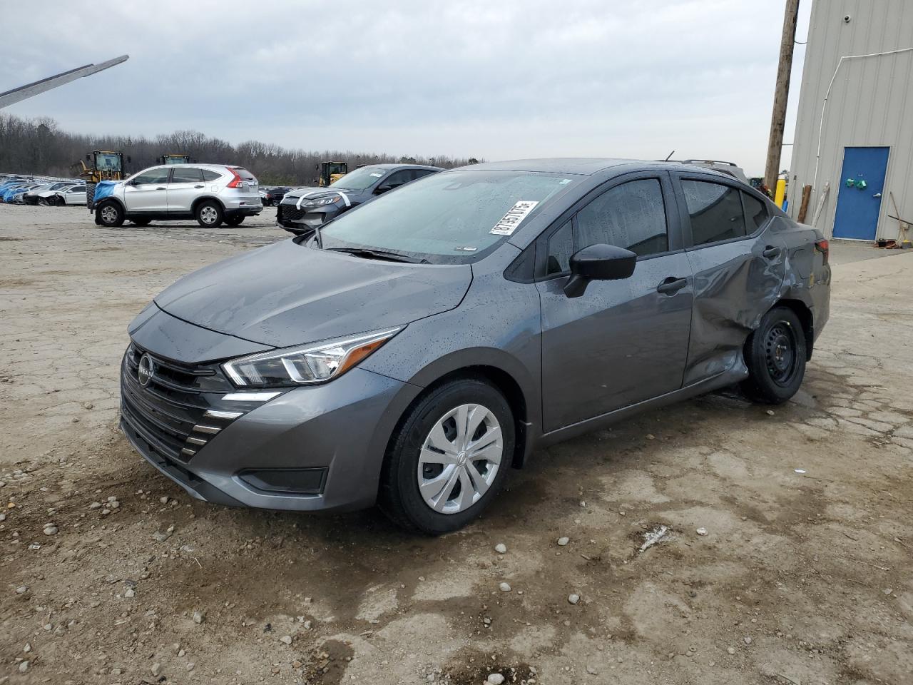  Salvage Nissan Versa