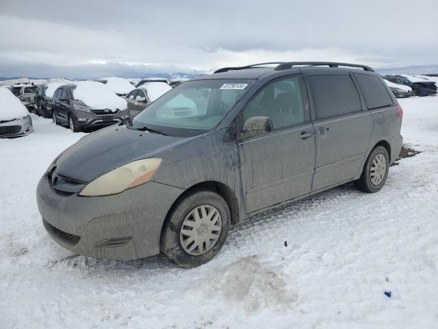 TOYOTA SIENNA CE