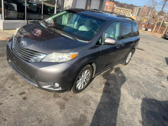 TOYOTA SIENNA XLE 2014 gray sports v gas 5TDDK3DC8ES077754 photo #1