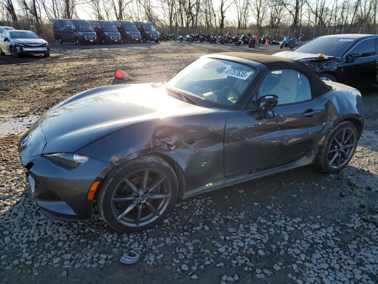 MAZDA MX-5 GRAND TOURING