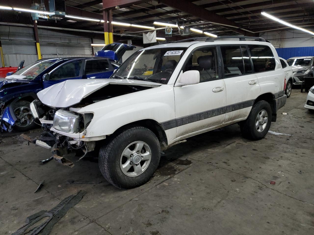  Salvage Toyota Land Cruis