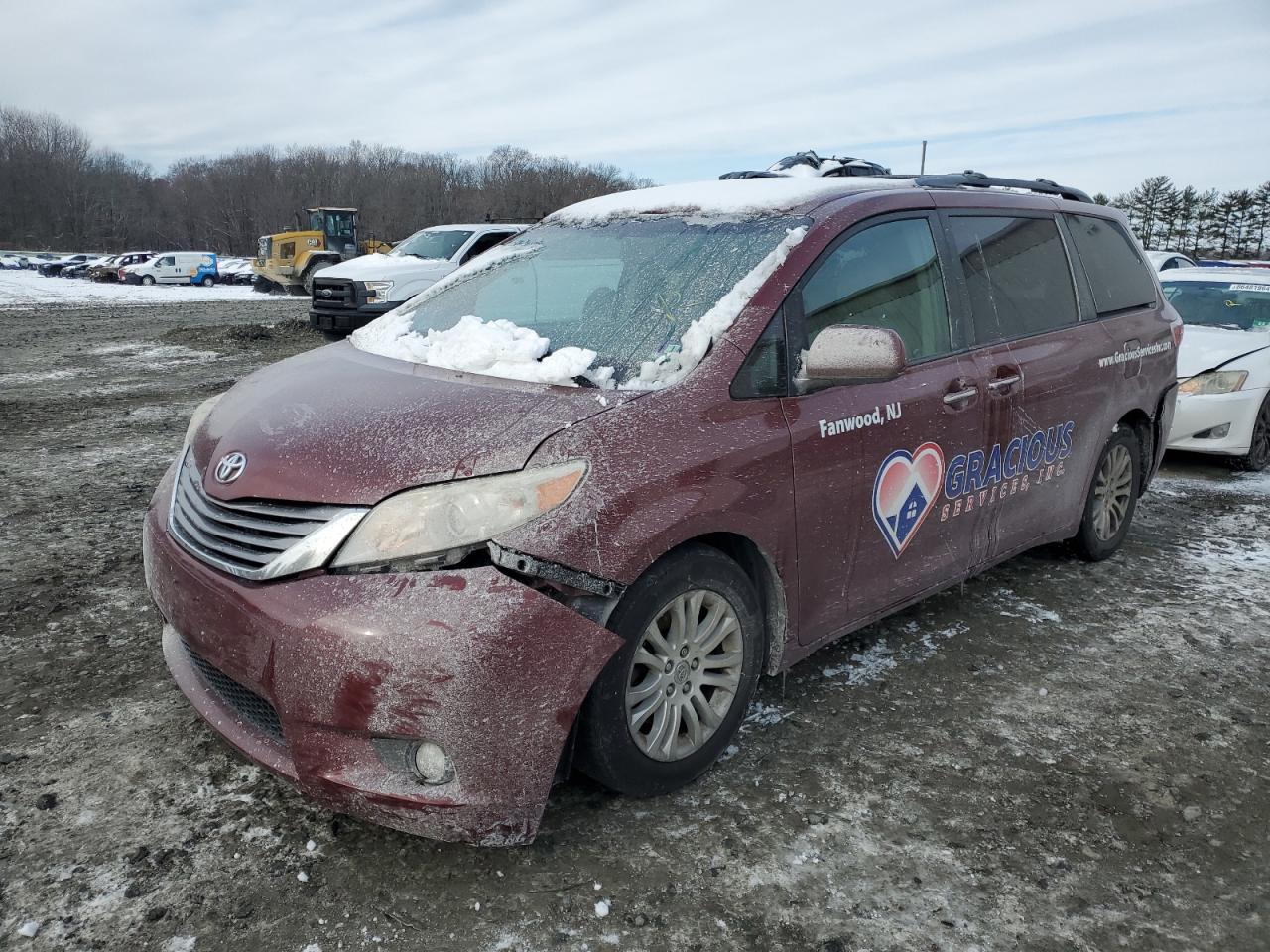  Salvage Toyota Sienna